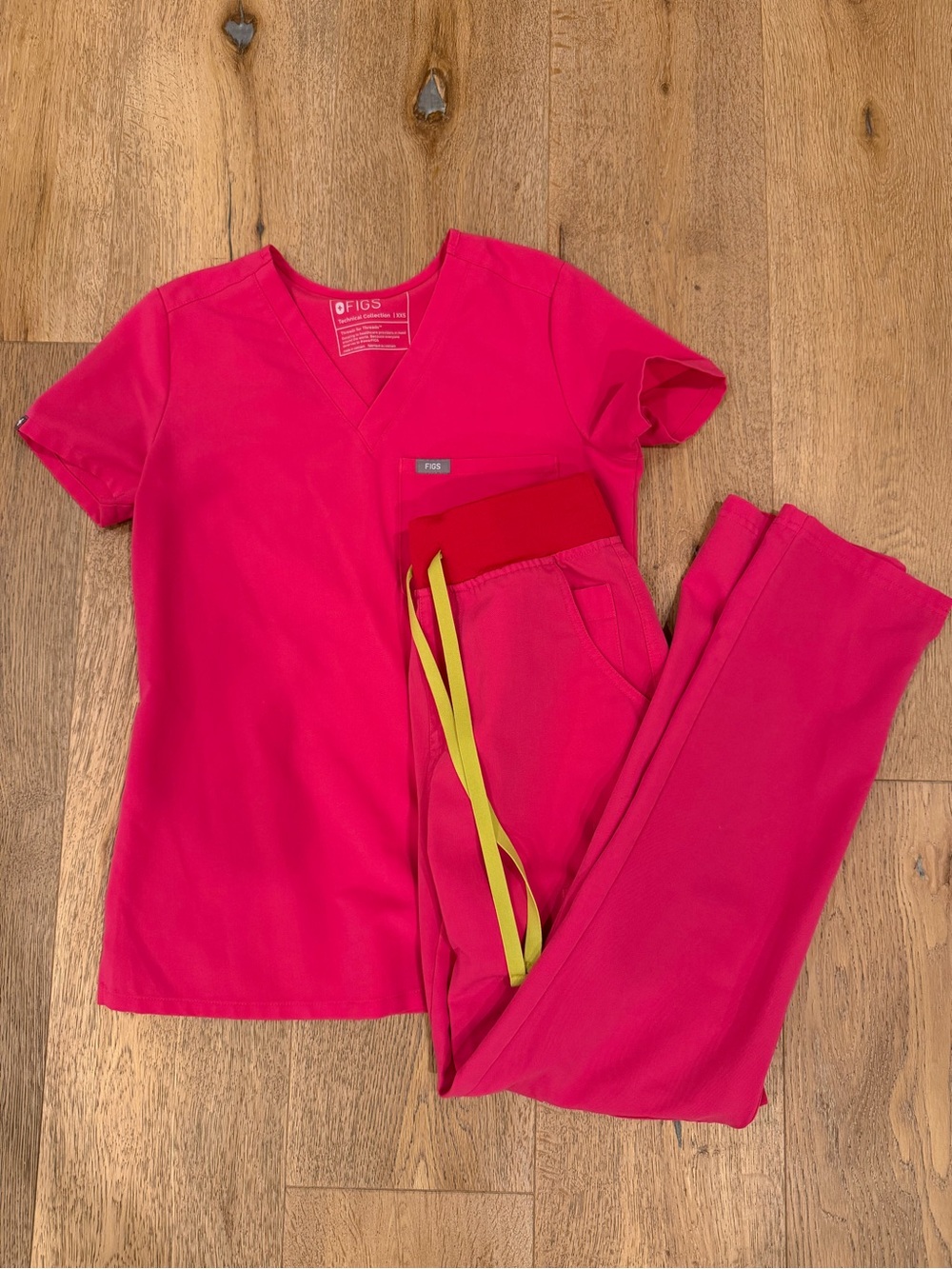 FIGS Hot Pink Set